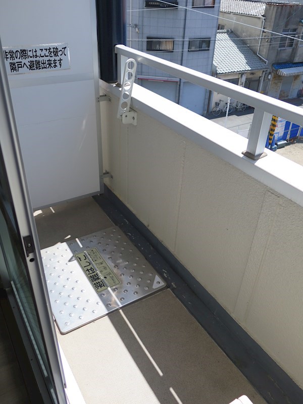 眞柄ビル　 ベランダ